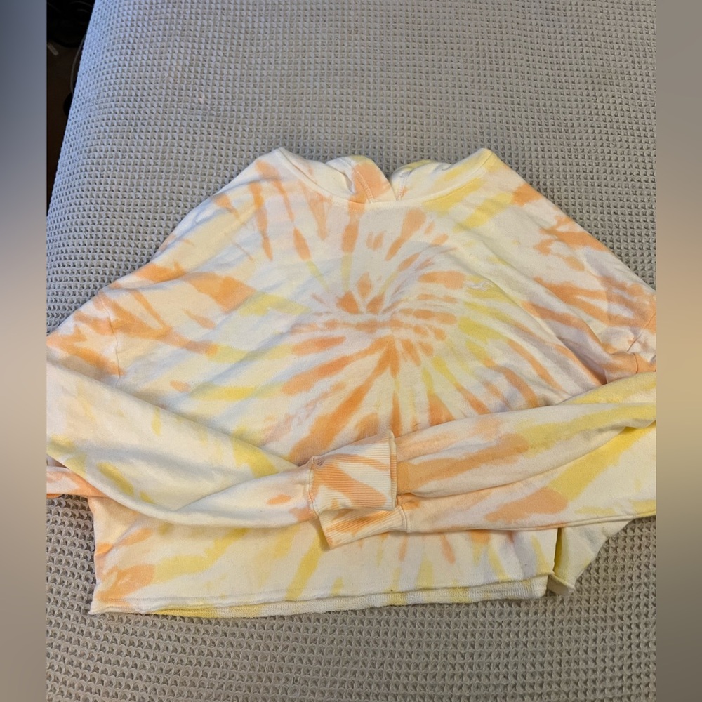 Hollister Cropped Tiedye hoodie